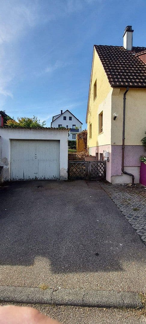 Prodej domu 110 m², pozemek 424 m², Esslingen am Neckar, Bádensko-Württembersko Prodej domu 110 m², pozemek 424 m², Esslingen am Neckar, Bádensko-Württembersko