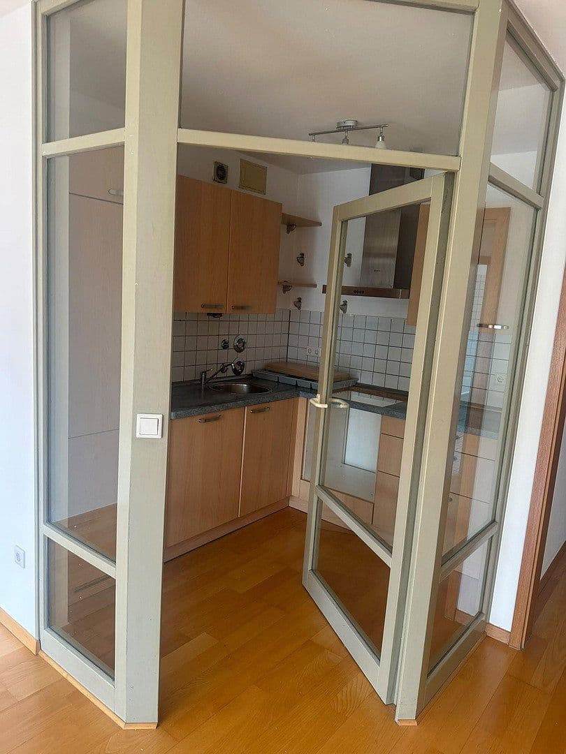 Pronájem bytu 2+1 80 m², Frühlingstraße 2, Vierkirchen, Bavorsko Pronájem bytu 2+1 80 m², Frühlingstraße 2, Vierkirchen, Bavorsko
