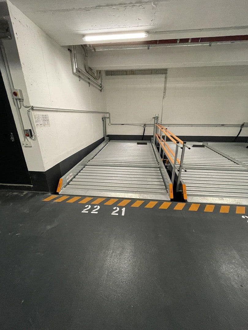 Pronájem bytu 2+1 32 m², Stümpflingstrasse 5, München, Bavorsko Pronájem bytu 2+1 32 m², Stümpflingstrasse 5, München, Bavorsko