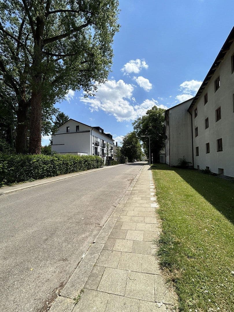 Pronájem bytu 2+1 32 m², Stümpflingstrasse 5, München, Bavorsko Pronájem bytu 2+1 32 m², Stümpflingstrasse 5, München, Bavorsko