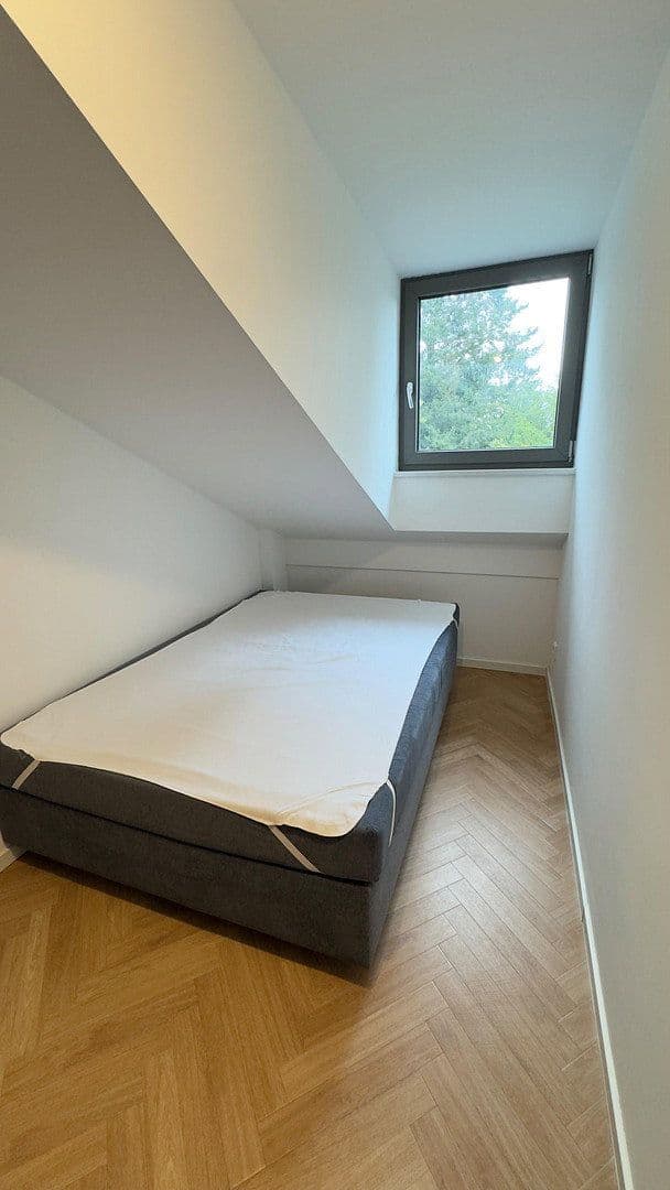 Pronájem bytu 2+1 32 m², Stümpflingstrasse 5, München, Bavorsko Pronájem bytu 2+1 32 m², Stümpflingstrasse 5, München, Bavorsko