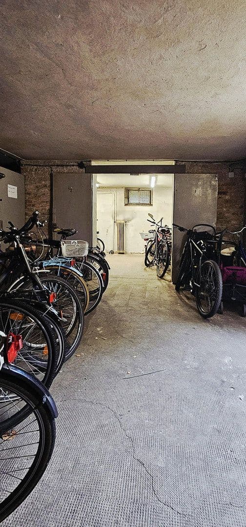 Prodej bytu 2+1 55 m², Belfaster Strasse 35, Berlin Mitte, Berlín Prodej bytu 2+1 55 m², Belfaster Strasse 35, Berlin Mitte, Berlín