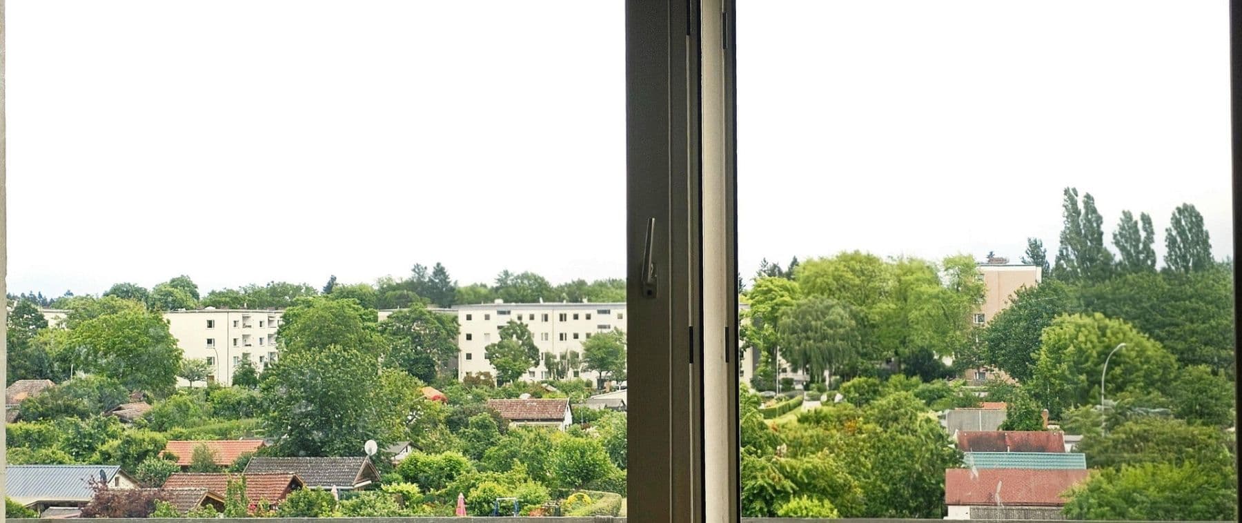 Prodej bytu 2+1 55 m², Belfaster Strasse 35, Berlin Mitte, Berlín Prodej bytu 2+1 55 m², Belfaster Strasse 35, Berlin Mitte, Berlín