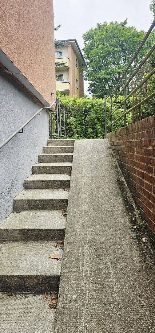 Prodej bytu 2+1 55 m², Belfaster Strasse 35, Berlin Mitte, Berlín Prodej bytu 2+1 55 m², Belfaster Strasse 35, Berlin Mitte, Berlín