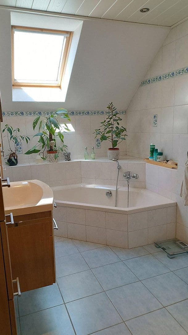 Prodej domu 132 m², pozemek 305 m², Niefern-Öschelbronn, Bádensko-Württembersko Prodej domu 132 m², pozemek 305 m², Niefern-Öschelbronn, Bádensko-Württembersko