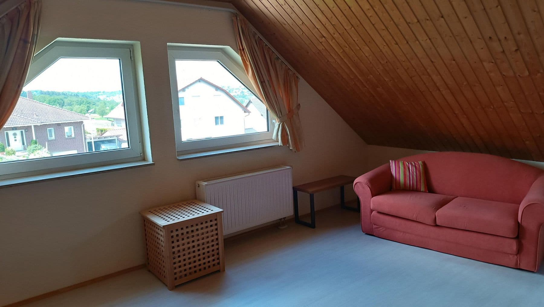 Prodej domu 132 m², pozemek 305 m², Niefern-Öschelbronn, Bádensko-Württembersko Prodej domu 132 m², pozemek 305 m², Niefern-Öschelbronn, Bádensko-Württembersko