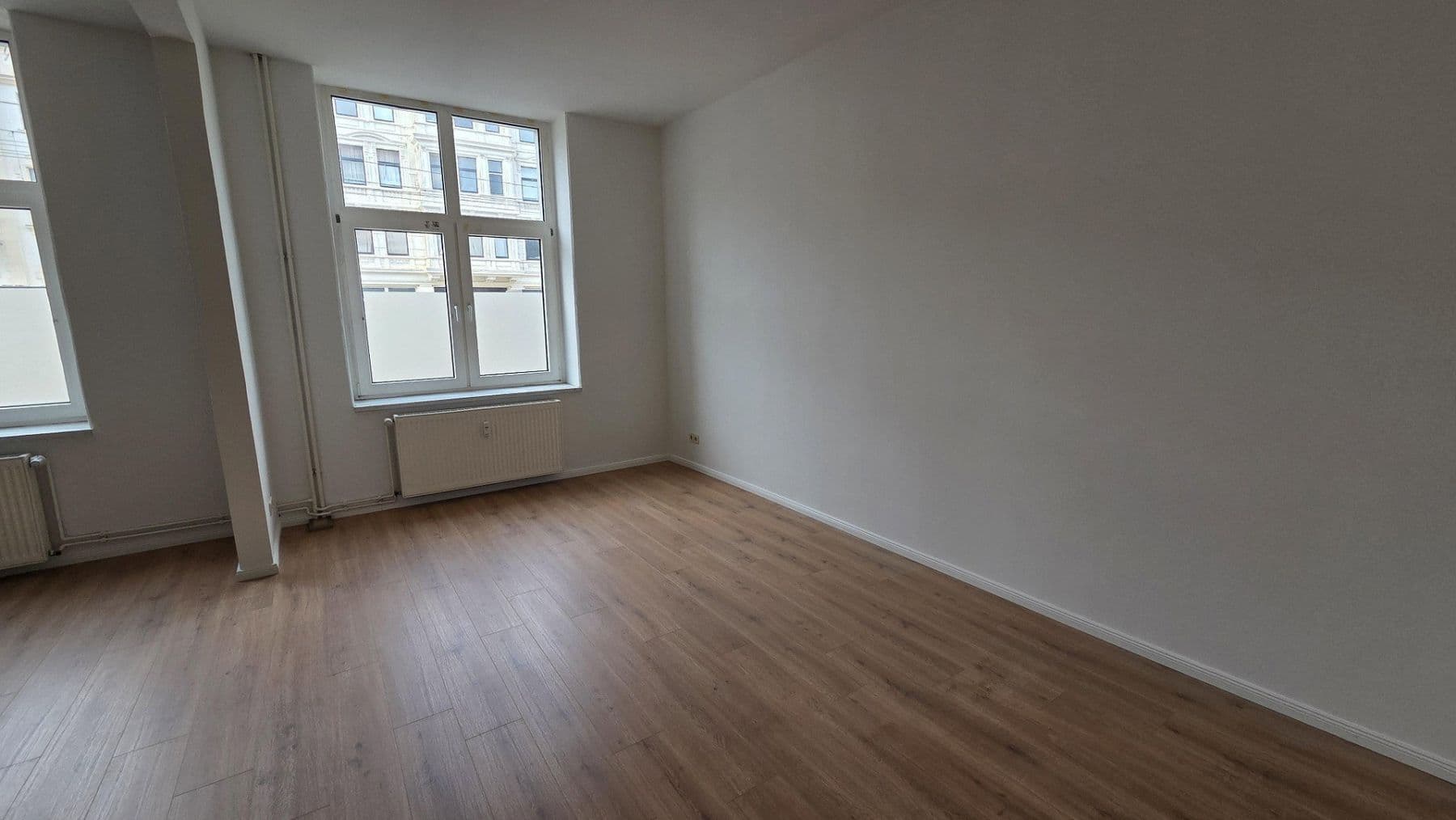 Pronájem bytu 2+1 62 m², Magdeburg, Sasko-Anhaltsko Pronájem bytu 2+1 62 m², Magdeburg, Sasko-Anhaltsko