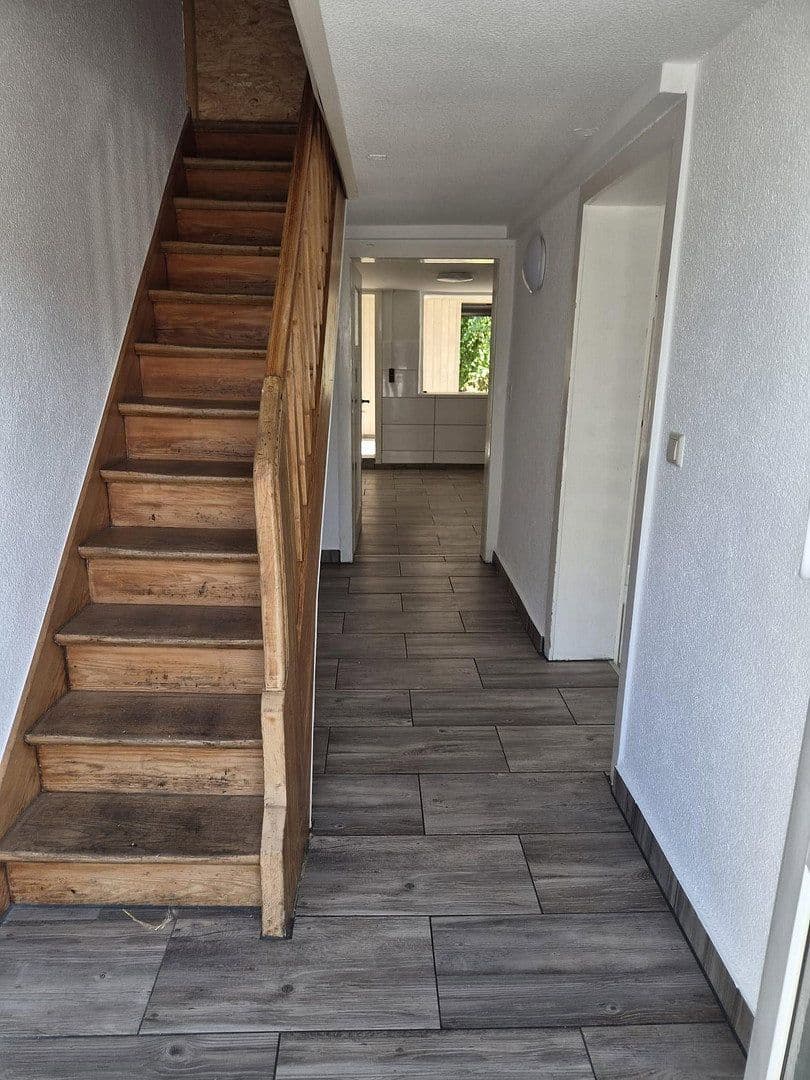 Pronájem domu 190 m², pozemek 800 m², Dietingen, Bádensko-Württembersko Pronájem domu 190 m², pozemek 800 m², Dietingen, Bádensko-Württembersko