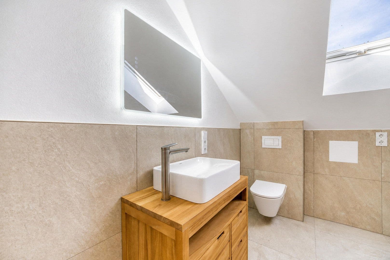 Prodej bytu 4+1 99 m², Dr.-Bergmeisterstraße 43, Pfaffenhofen an der Ilm, Bavorsko Prodej bytu 4+1 99 m², Dr.-Bergmeisterstraße 43, Pfaffenhofen an der Ilm, Bavorsko