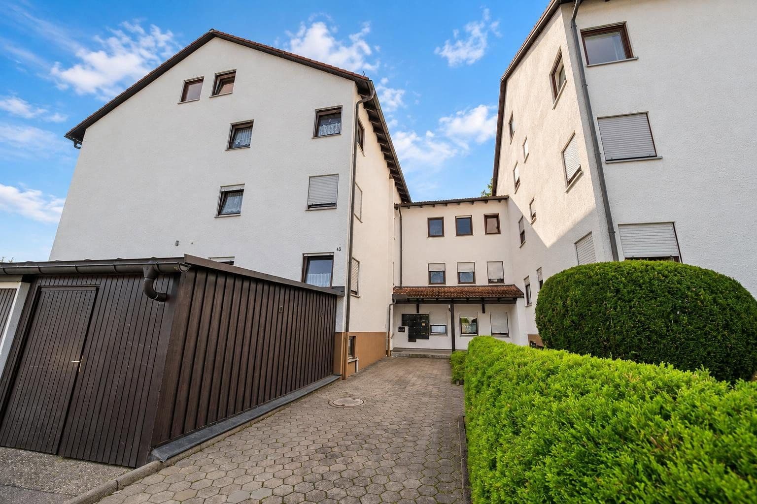 Prodej bytu 4+1 99 m², Dr.-Bergmeisterstraße 43, Pfaffenhofen an der Ilm, Bavorsko Prodej bytu 4+1 99 m², Dr.-Bergmeisterstraße 43, Pfaffenhofen an der Ilm, Bavorsko
