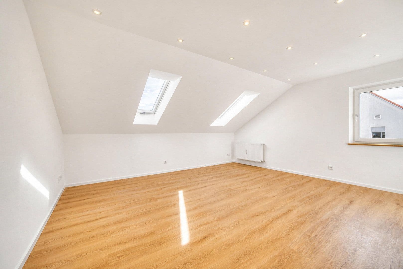 Prodej bytu 4+1 99 m², Dr.-Bergmeisterstraße 43, Pfaffenhofen an der Ilm, Bavorsko Prodej bytu 4+1 99 m², Dr.-Bergmeisterstraße 43, Pfaffenhofen an der Ilm, Bavorsko