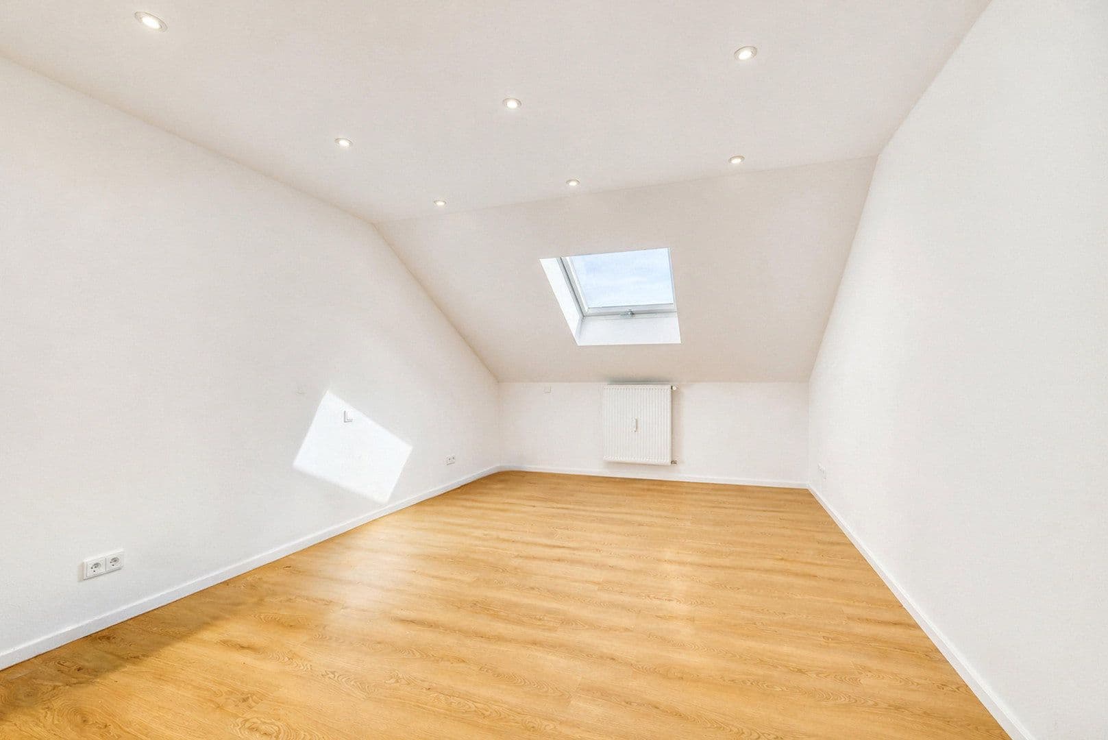 Prodej bytu 4+1 99 m², Dr.-Bergmeisterstraße 43, Pfaffenhofen an der Ilm, Bavorsko Prodej bytu 4+1 99 m², Dr.-Bergmeisterstraße 43, Pfaffenhofen an der Ilm, Bavorsko