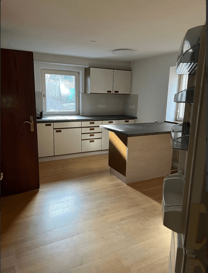 Pronájem domu 140 m², pozemek 450 m², Haigerloch, Bádensko-Württembersko Pronájem domu 140 m², pozemek 450 m², Haigerloch, Bádensko-Württembersko