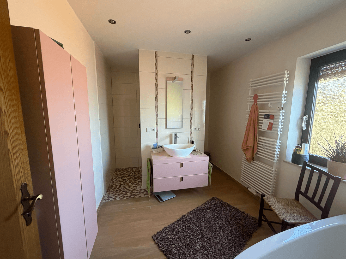 Pronájem bytu 4+1 120 m², Rohrwiesenweg 8A, Groß-Umstadt, Hessen Pronájem bytu 4+1 120 m², Rohrwiesenweg 8A, Groß-Umstadt, Hessen