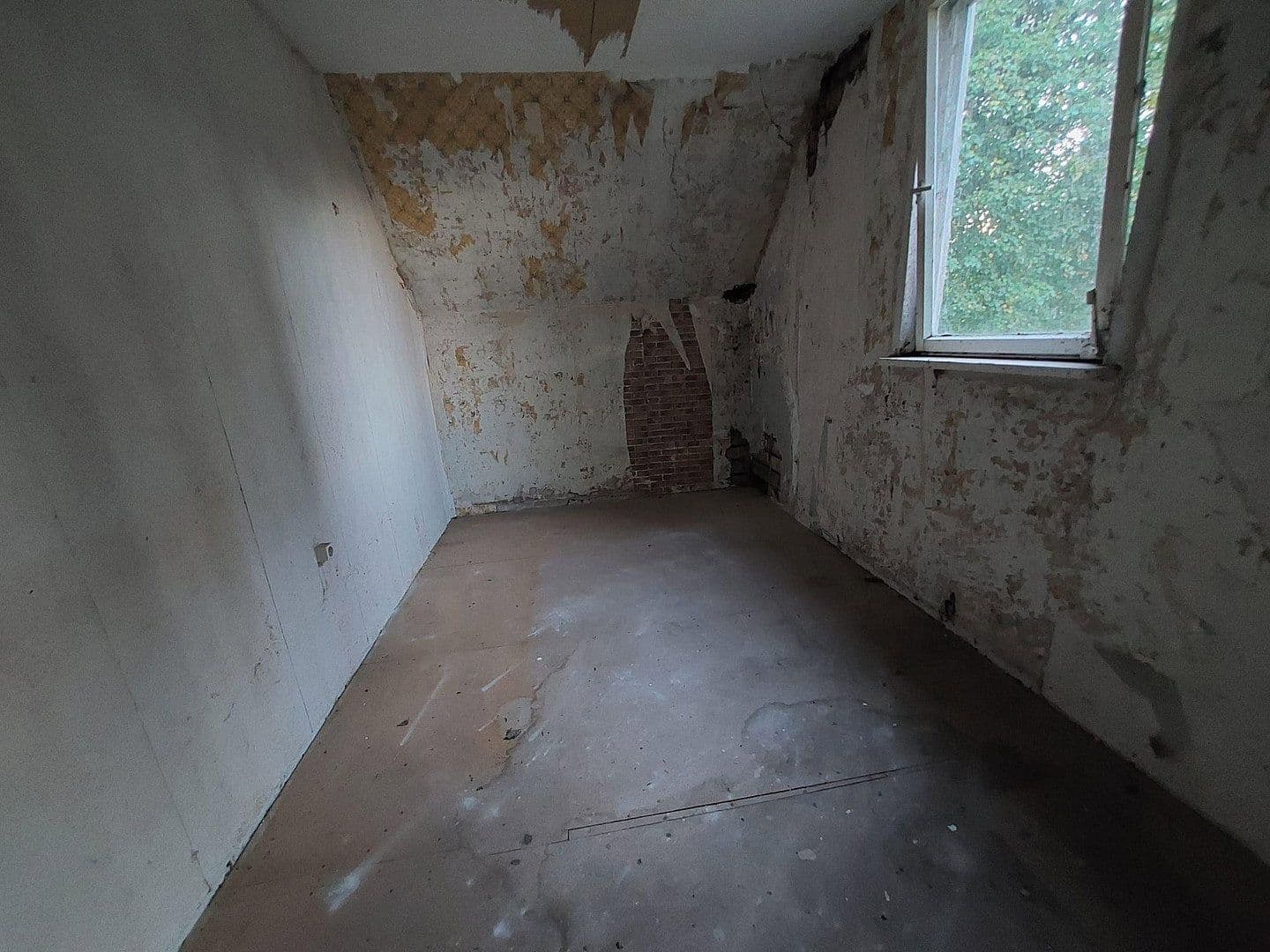 Prodej domu 200 m², pozemek 882 m², Grenzstraße 13, Zetel, Dolní Sasko Prodej domu 200 m², pozemek 882 m², Grenzstraße 13, Zetel, Dolní Sasko