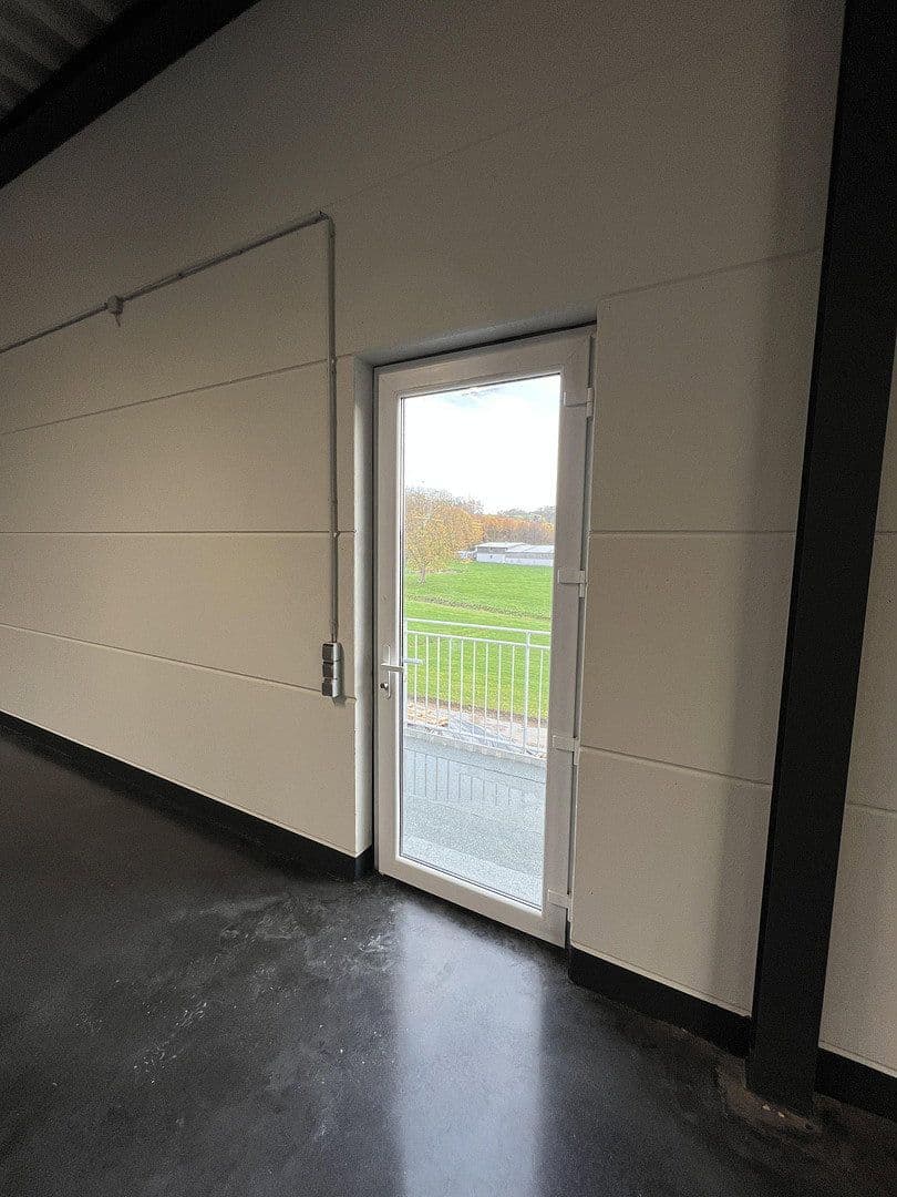 Pronájem nebytového prostoru 776 m², Lohmar, Severní Porýní-Vestfálsko Pronájem nebytového prostoru 776 m², Lohmar, Severní Porýní-Vestfálsko