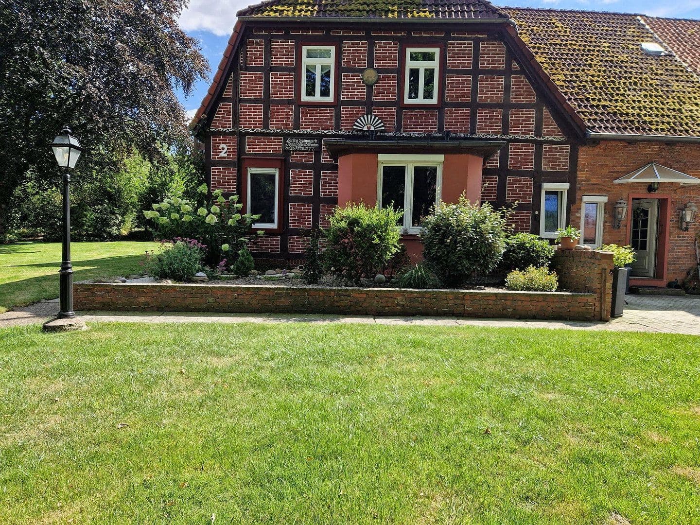 Prodej domu 290 m², pozemek 4.718 m², Gehlbergen 2, Bruchhausen-Vilsen, Dolní Sasko Prodej domu 290 m², pozemek 4.718 m², Gehlbergen 2, Bruchhausen-Vilsen, Dolní Sasko