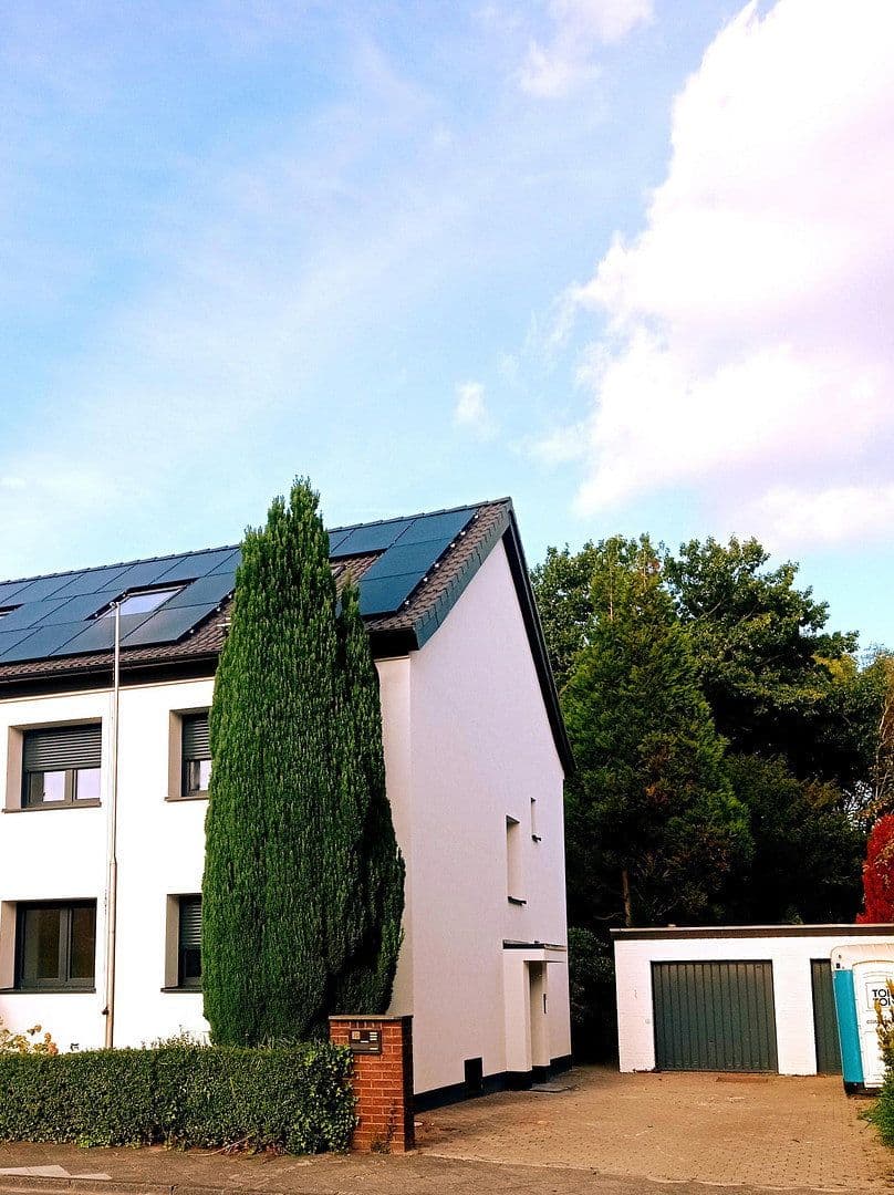 Prodej bytu 5+1 150 m², Meerbusch, Severní Porýní-Vestfálsko Prodej bytu 5+1 150 m², Meerbusch, Severní Porýní-Vestfálsko