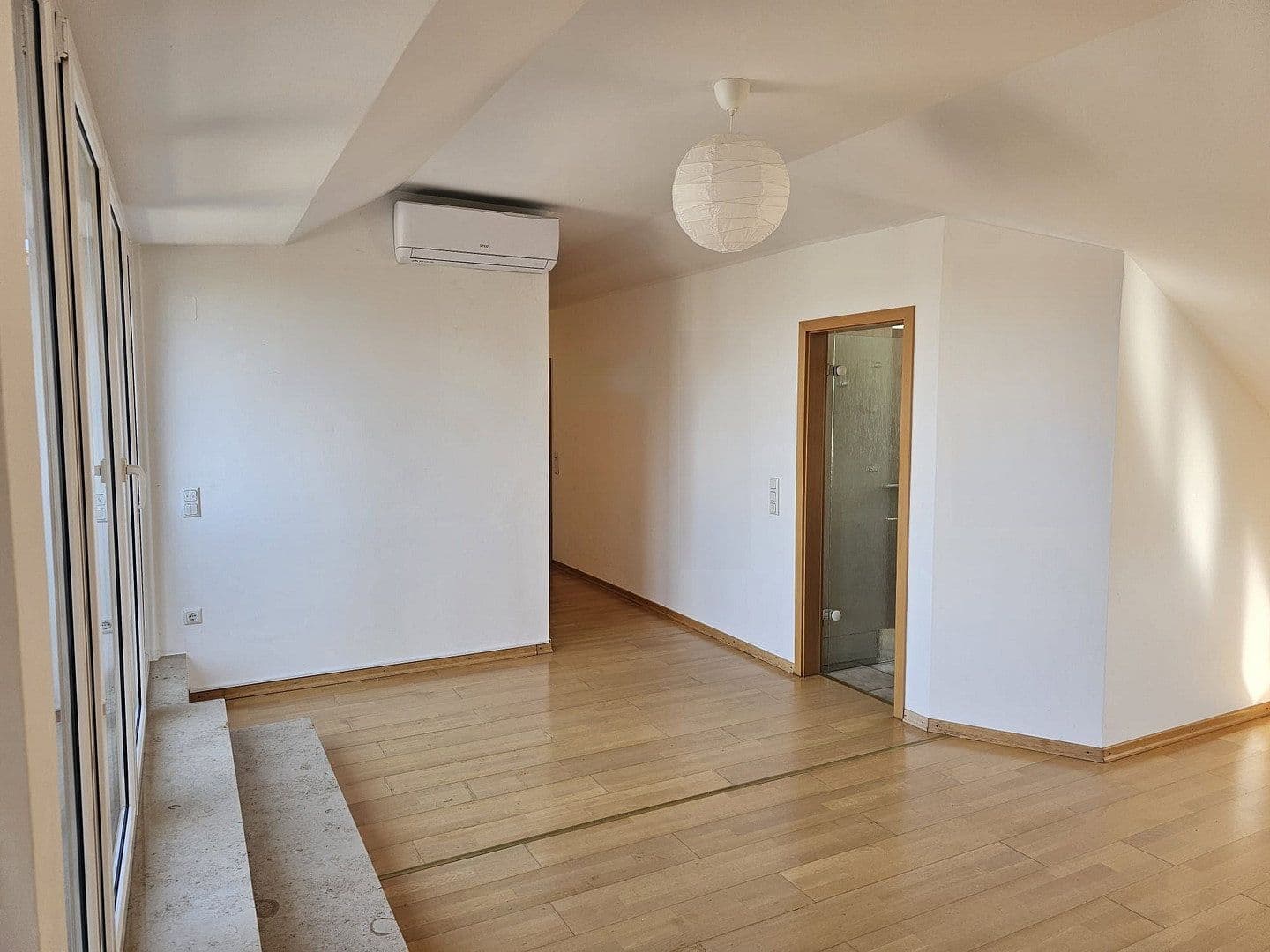 Prodej bytu 4+1 150 m², Mannheim, Bádensko-Württembersko Prodej bytu 4+1 150 m², Mannheim, Bádensko-Württembersko