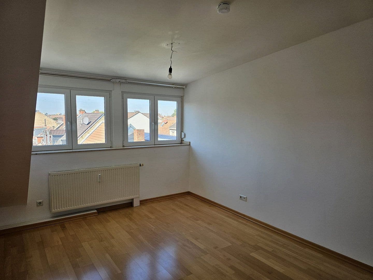 Prodej bytu 4+1 150 m², Mannheim, Bádensko-Württembersko Prodej bytu 4+1 150 m², Mannheim, Bádensko-Württembersko
