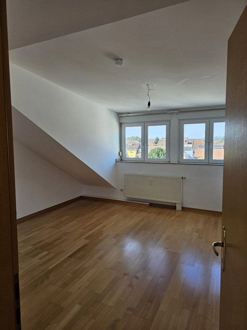 Prodej bytu 4+1 150 m², Mannheim, Bádensko-Württembersko Prodej bytu 4+1 150 m², Mannheim, Bádensko-Württembersko