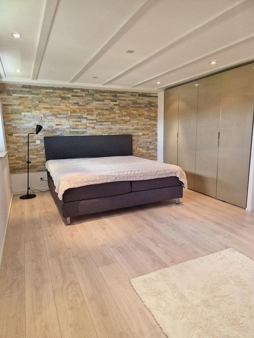 Prodej domu 129 m², pozemek 200 m², Wickererstraße 59i, Flörsheim, Hessen Prodej domu 129 m², pozemek 200 m², Wickererstraße 59i, Flörsheim, Hessen