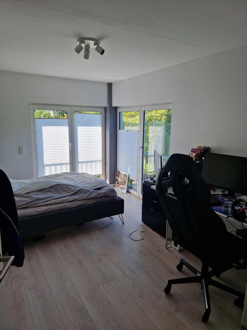 Prodej domu 129 m², pozemek 200 m², Wickererstraße 59i, Flörsheim, Hessen Prodej domu 129 m², pozemek 200 m², Wickererstraße 59i, Flörsheim, Hessen