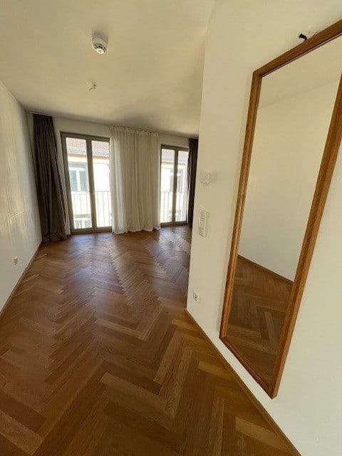 Pronájem bytu 1+1 32 m², Hinter der Schönen Aussicht 7, Frankfurt am Main, Hessen Pronájem bytu 1+1 32 m², Hinter der Schönen Aussicht 7, Frankfurt am Main, Hessen