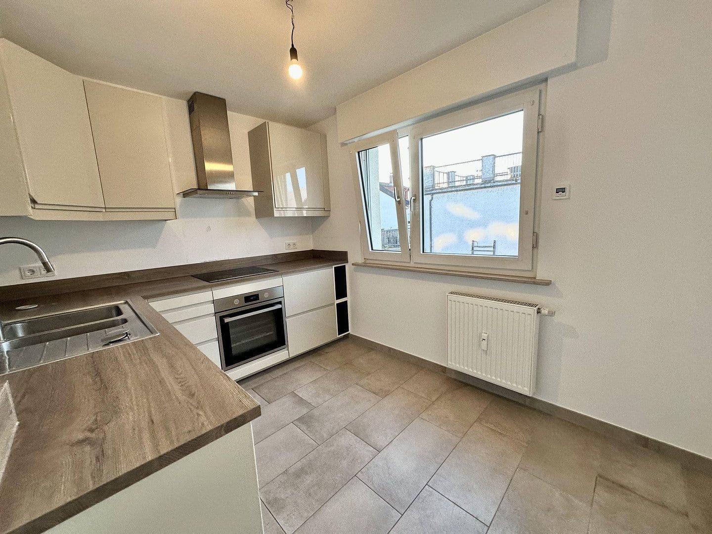 Pronájem bytu 4+1 110 m², Mühlheim am Main, Hessen Pronájem bytu 4+1 110 m², Mühlheim am Main, Hessen