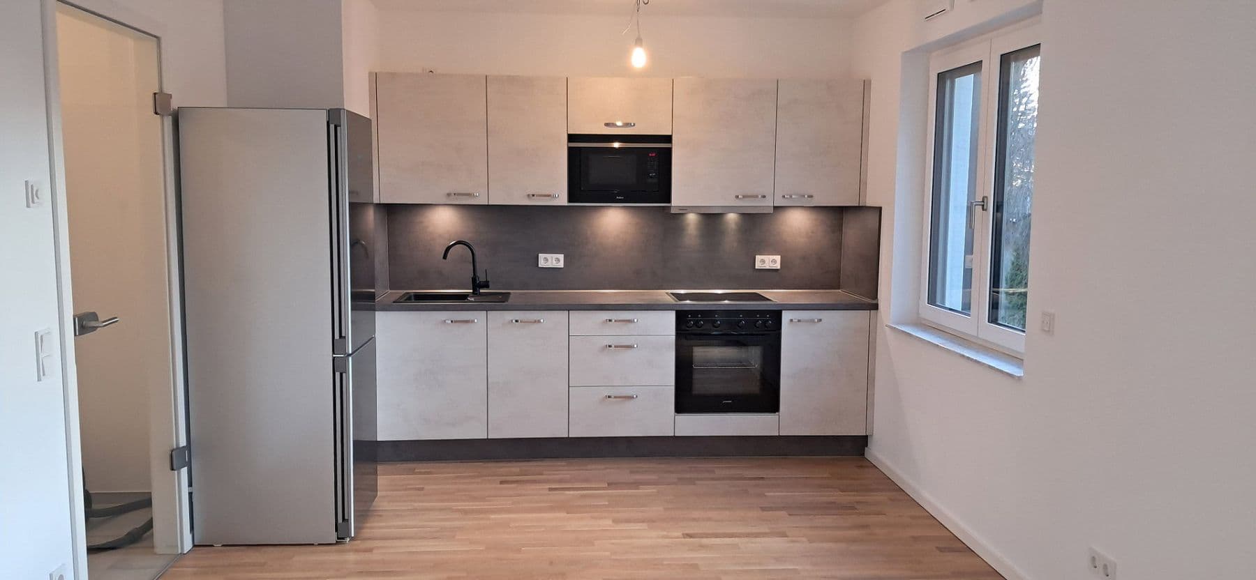 Pronájem bytu 2+1 51 m², Locher Str. 21, Solingen, Severní Porýní-Vestfálsko Pronájem bytu 2+1 51 m², Locher Str. 21, Solingen, Severní Porýní-Vestfálsko