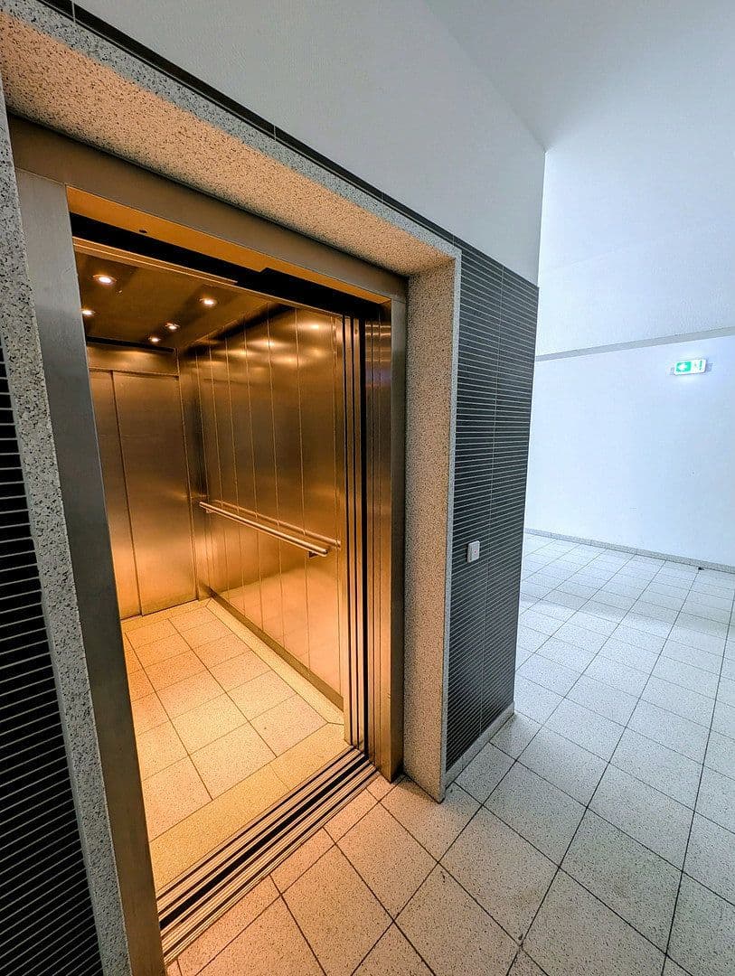 Prodej bytu 1+1 51 m², Ohmstr. 64, Frankfurt, Hessen Prodej bytu 1+1 51 m², Ohmstr. 64, Frankfurt, Hessen