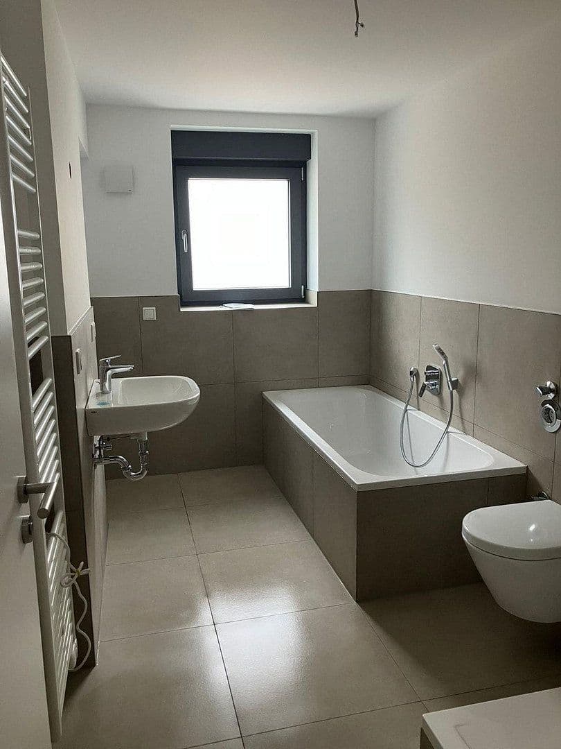 Pronájem bytu 5+1 144 m², Am Rebstock 14, Dietzenbach, Hessen Pronájem bytu 5+1 144 m², Am Rebstock 14, Dietzenbach, Hessen