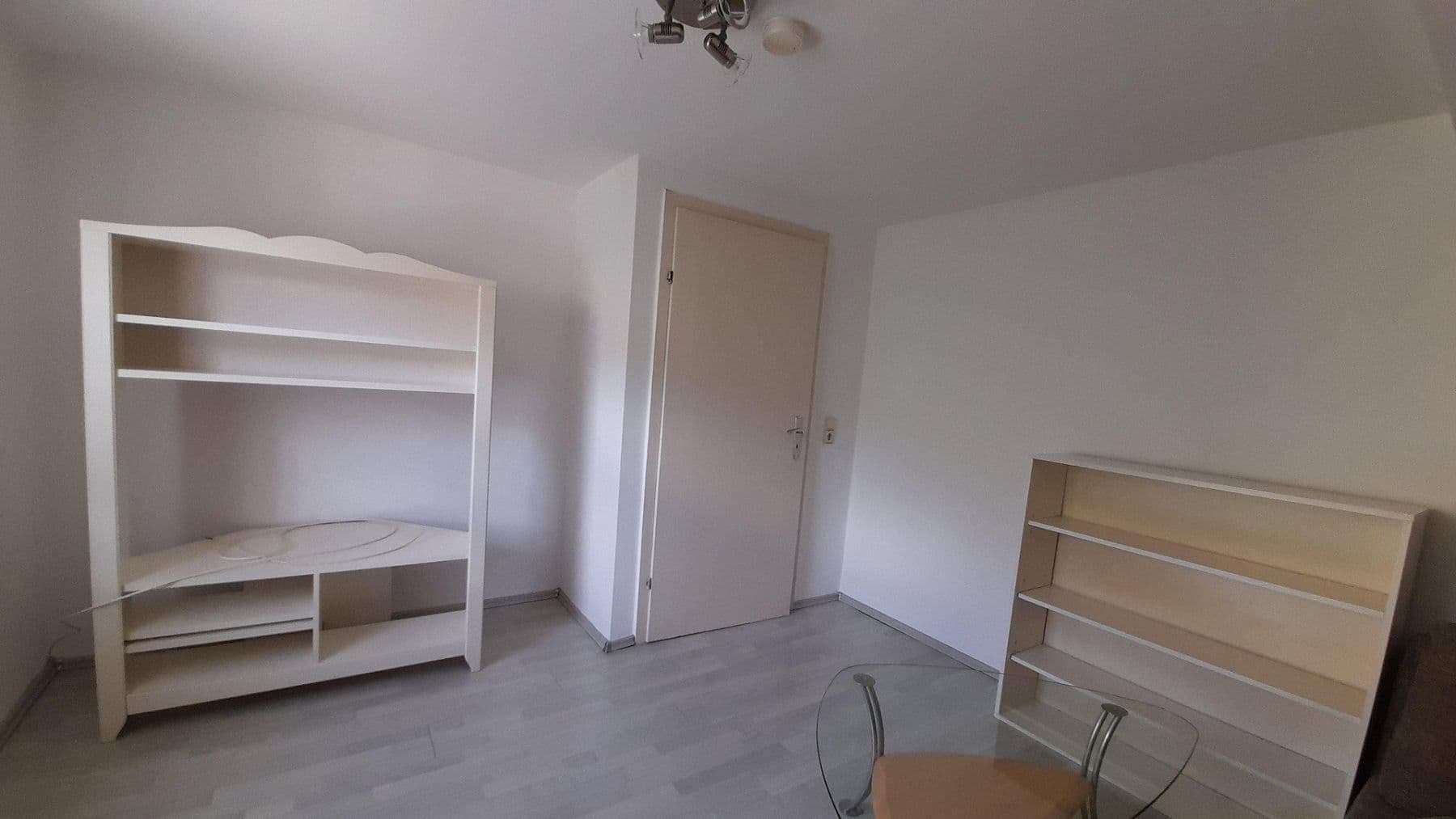Pronájem bytu 2+1 38 m², Horb am Neckar, Bádensko-Württembersko Pronájem bytu 2+1 38 m², Horb am Neckar, Bádensko-Württembersko