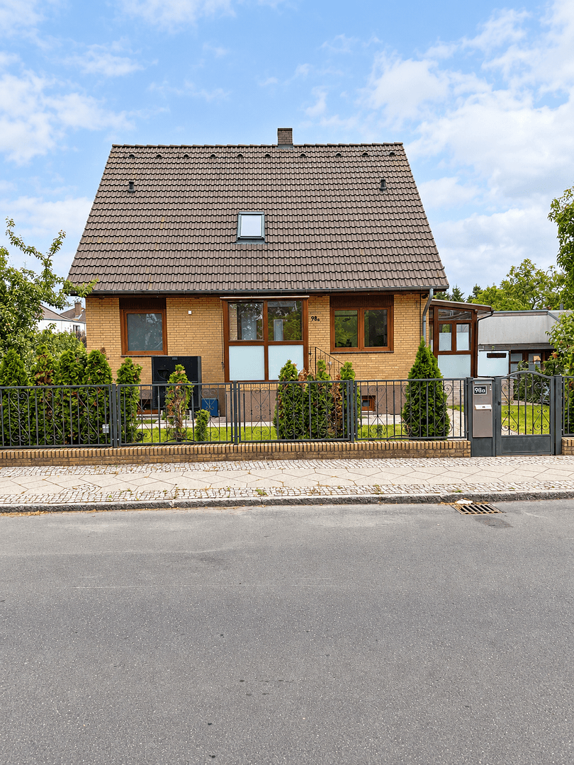 Pronájem domu 120 m², pozemek 344 m², Berlin, Berlín Pronájem domu 120 m², pozemek 344 m², Berlin, Berlín