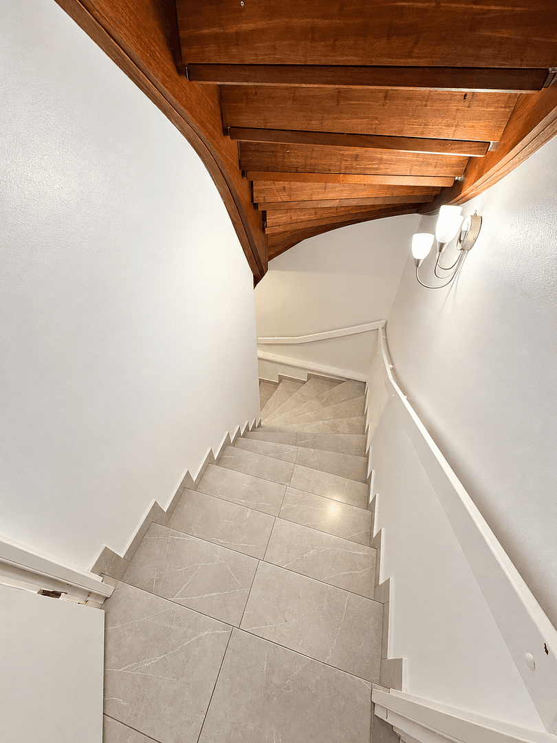 Pronájem domu 120 m², pozemek 344 m², Berlin, Berlín Pronájem domu 120 m², pozemek 344 m², Berlin, Berlín