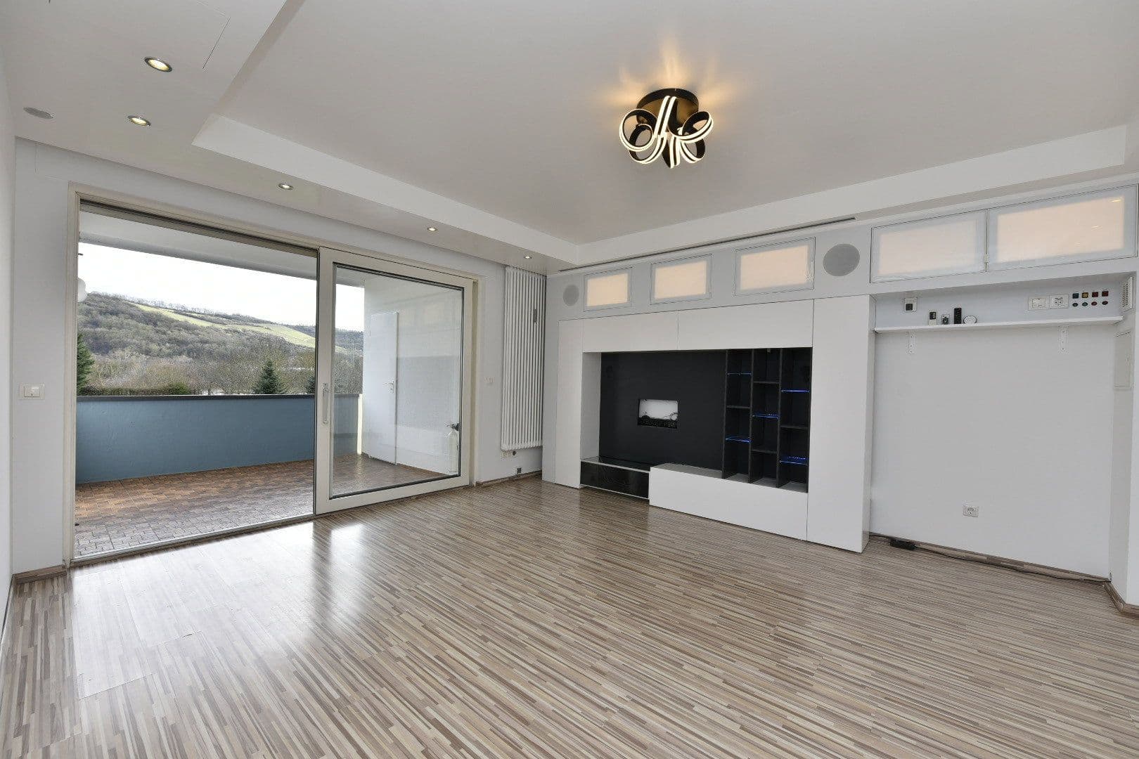 Pronájem bytu 2+1 75 m², Pfalzeler-Straße 87B, Trier, Porýní-Falc Pronájem bytu 2+1 75 m², Pfalzeler-Straße 87B, Trier, Porýní-Falc