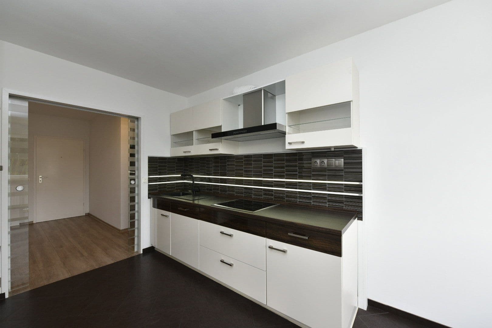 Pronájem bytu 2+1 75 m², Pfalzeler-Straße 87B, Trier, Porýní-Falc Pronájem bytu 2+1 75 m², Pfalzeler-Straße 87B, Trier, Porýní-Falc