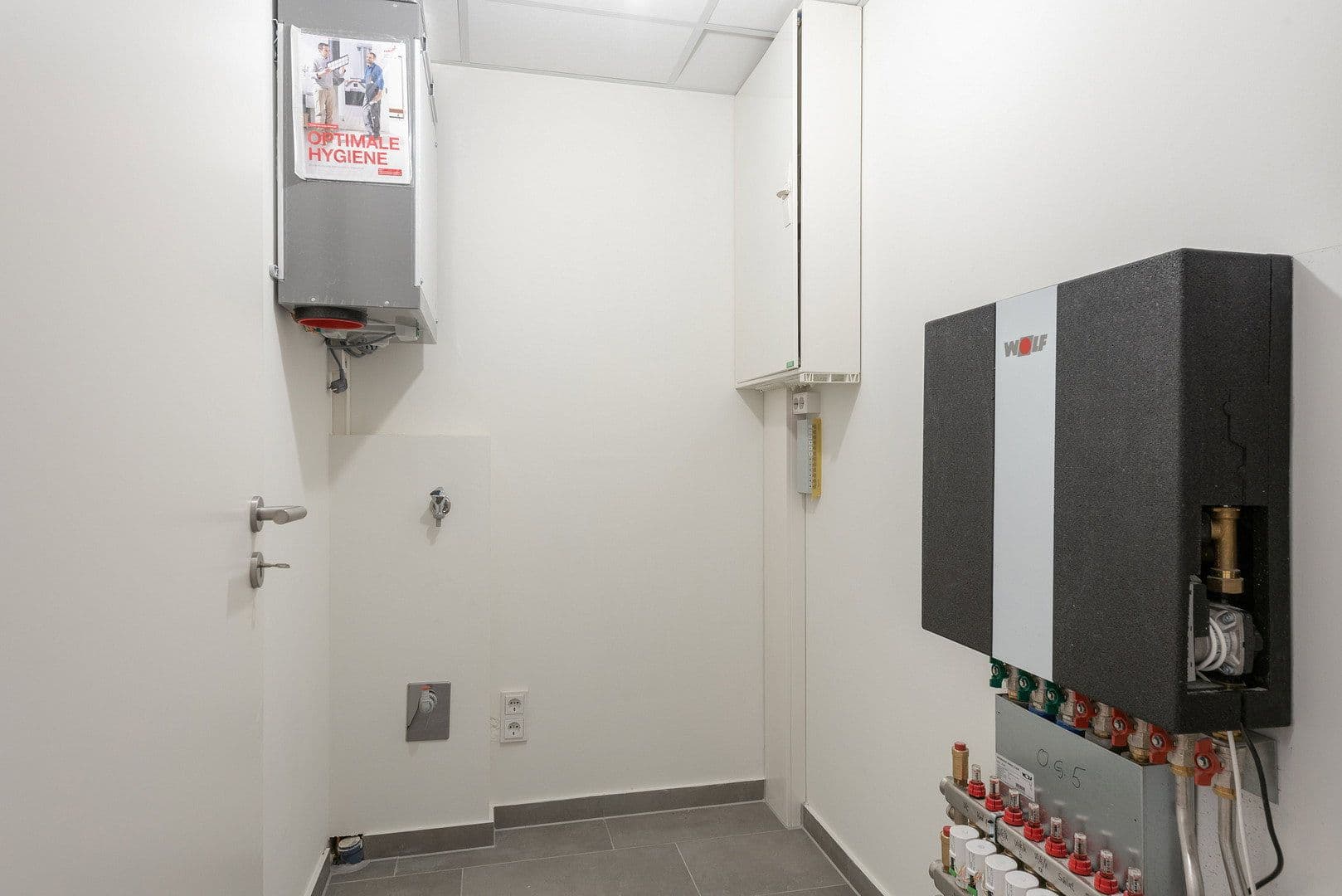 Pronájem bytu 4+1 110 m², Heidkampstwiete 8, Halstenbek, Šlesvicko-Holštýnsko Pronájem bytu 4+1 110 m², Heidkampstwiete 8, Halstenbek, Šlesvicko-Holštýnsko