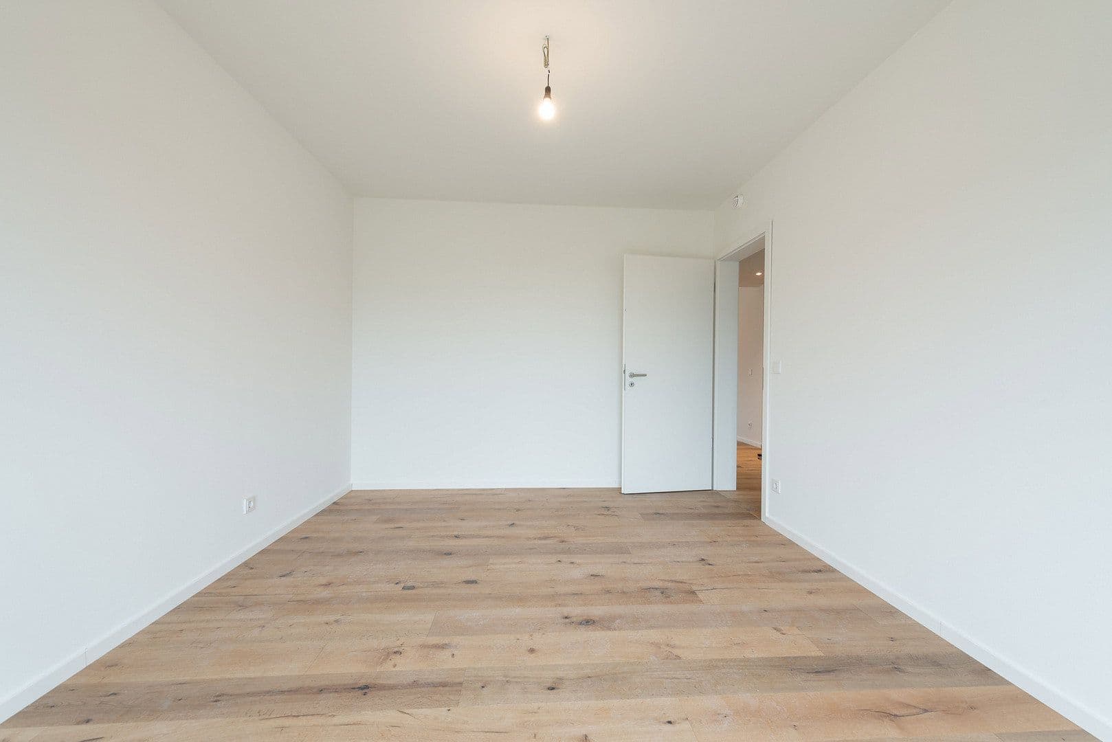 Pronájem bytu 4+1 110 m², Heidkampstwiete 8, Halstenbek, Šlesvicko-Holštýnsko Pronájem bytu 4+1 110 m², Heidkampstwiete 8, Halstenbek, Šlesvicko-Holštýnsko