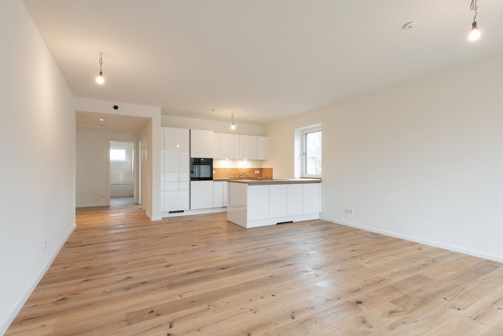 Pronájem bytu 4+1 110 m², Heidkampstwiete 8, Halstenbek, Šlesvicko-Holštýnsko Pronájem bytu 4+1 110 m², Heidkampstwiete 8, Halstenbek, Šlesvicko-Holštýnsko