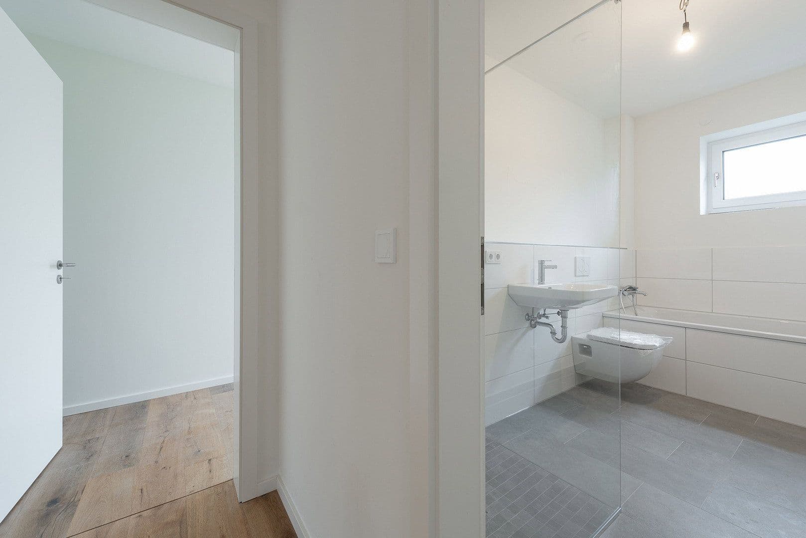 Pronájem bytu 4+1 110 m², Heidkampstwiete 8, Halstenbek, Šlesvicko-Holštýnsko Pronájem bytu 4+1 110 m², Heidkampstwiete 8, Halstenbek, Šlesvicko-Holštýnsko