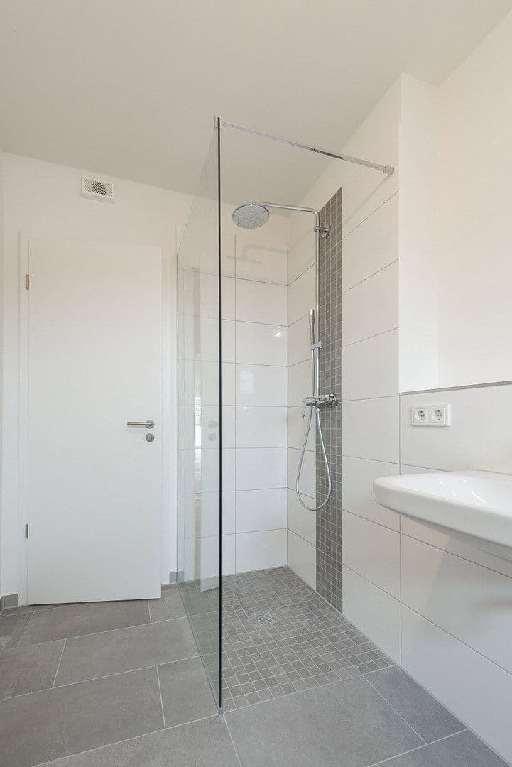 Pronájem bytu 4+1 110 m², Heidkampstwiete 8, Halstenbek, Šlesvicko-Holštýnsko Pronájem bytu 4+1 110 m², Heidkampstwiete 8, Halstenbek, Šlesvicko-Holštýnsko
