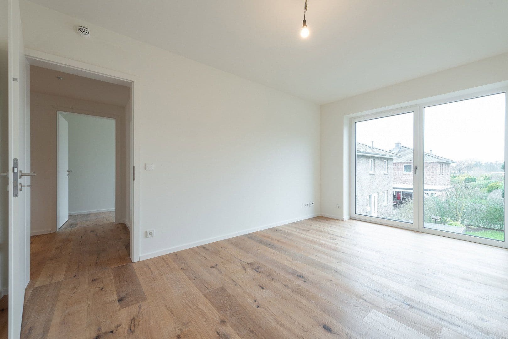Pronájem bytu 4+1 110 m², Heidkampstwiete 8, Halstenbek, Šlesvicko-Holštýnsko Pronájem bytu 4+1 110 m², Heidkampstwiete 8, Halstenbek, Šlesvicko-Holštýnsko