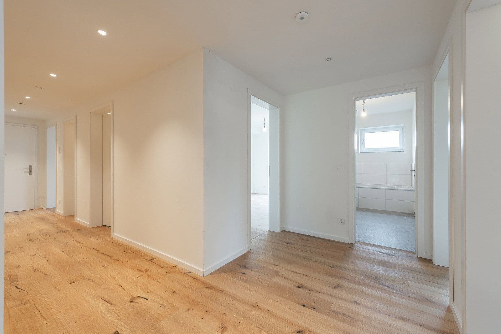 Pronájem bytu 4+1 110 m², Heidkampstwiete 8, Halstenbek, Šlesvicko-Holštýnsko Pronájem bytu 4+1 110 m², Heidkampstwiete 8, Halstenbek, Šlesvicko-Holštýnsko
