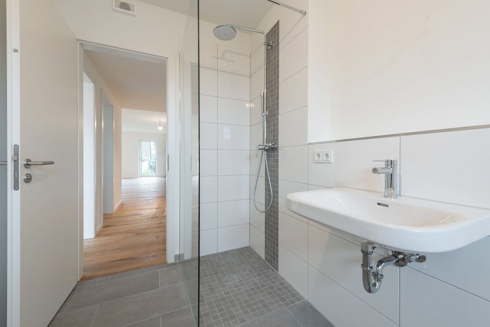 Pronájem bytu 4+1 110 m², Heidkampstwiete 8, Halstenbek, Šlesvicko-Holštýnsko Pronájem bytu 4+1 110 m², Heidkampstwiete 8, Halstenbek, Šlesvicko-Holštýnsko