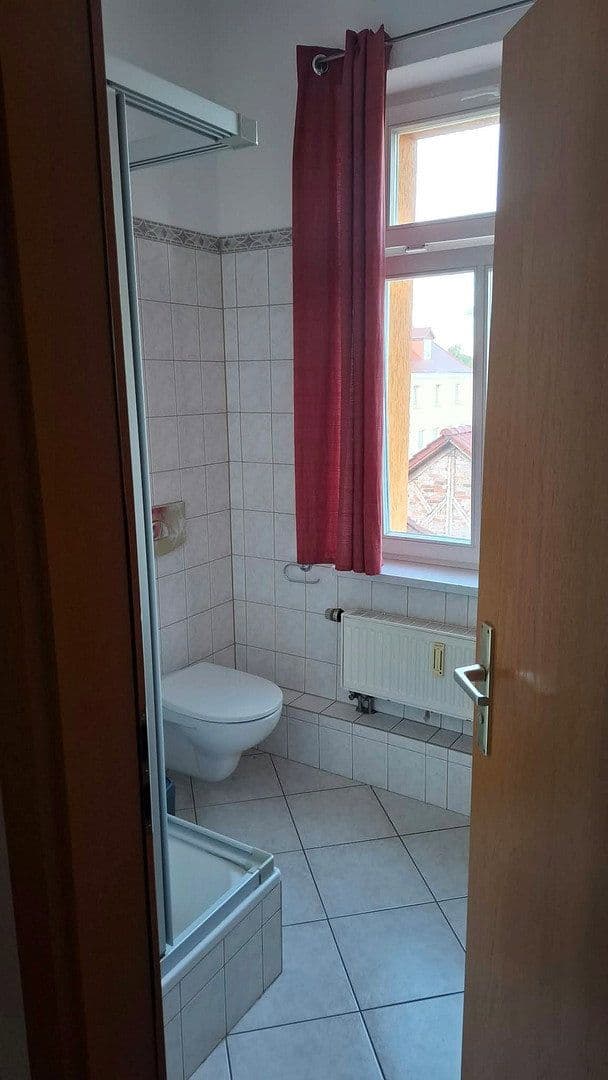 Pronájem bytu 1+1 25 m², Rudolstädter Str. 114, Erfurt, Durynsko Pronájem bytu 1+1 25 m², Rudolstädter Str. 114, Erfurt, Durynsko