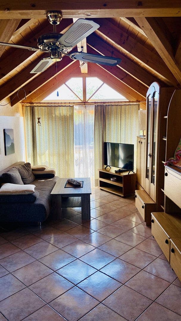 Pronájem bytu 2+1 56 m², Vaterstetten, Bavorsko Pronájem bytu 2+1 56 m², Vaterstetten, Bavorsko