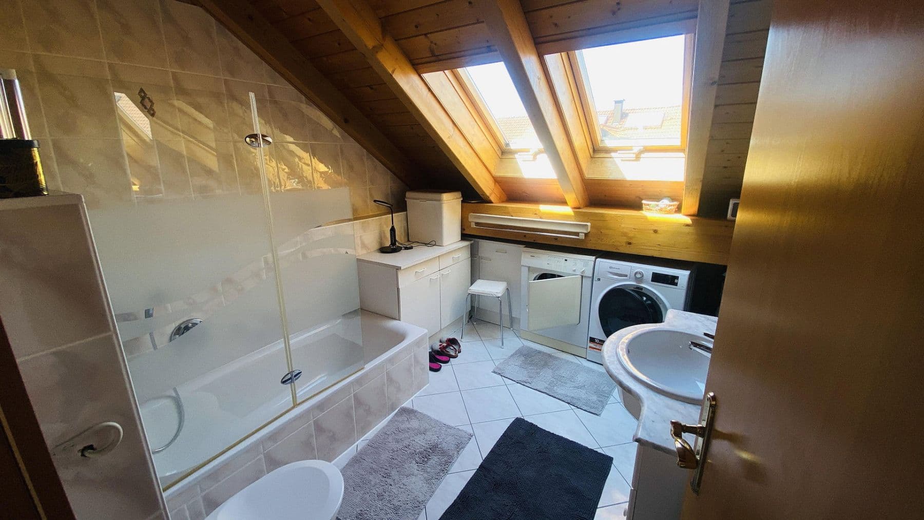 Pronájem bytu 2+1 56 m², Vaterstetten, Bavorsko Pronájem bytu 2+1 56 m², Vaterstetten, Bavorsko