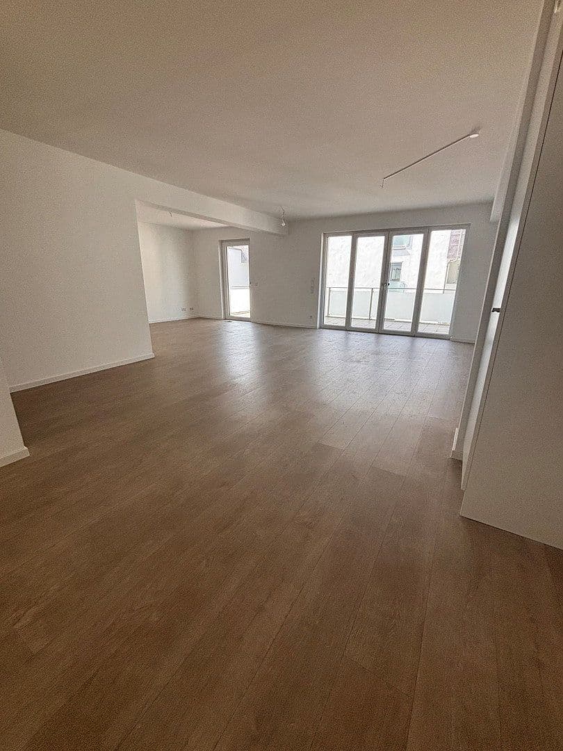 Pronájem bytu 2+kk 95 m², Paderborn, Severní Porýní-Vestfálsko Pronájem bytu 2+kk 95 m², Paderborn, Severní Porýní-Vestfálsko