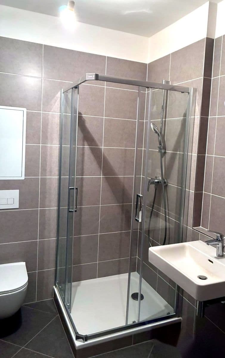 Pronájem bytu 2+1 38 m², Nádražní, Kralupy nad Vltavou, Středočeský kraj Pronájem bytu 2+1 38 m², Nádražní, Kralupy nad Vltavou, Středočeský kraj
